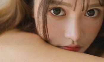 缤纷世界：Umeko J日向（晓）引领的cos图册带来视觉冲击.txt